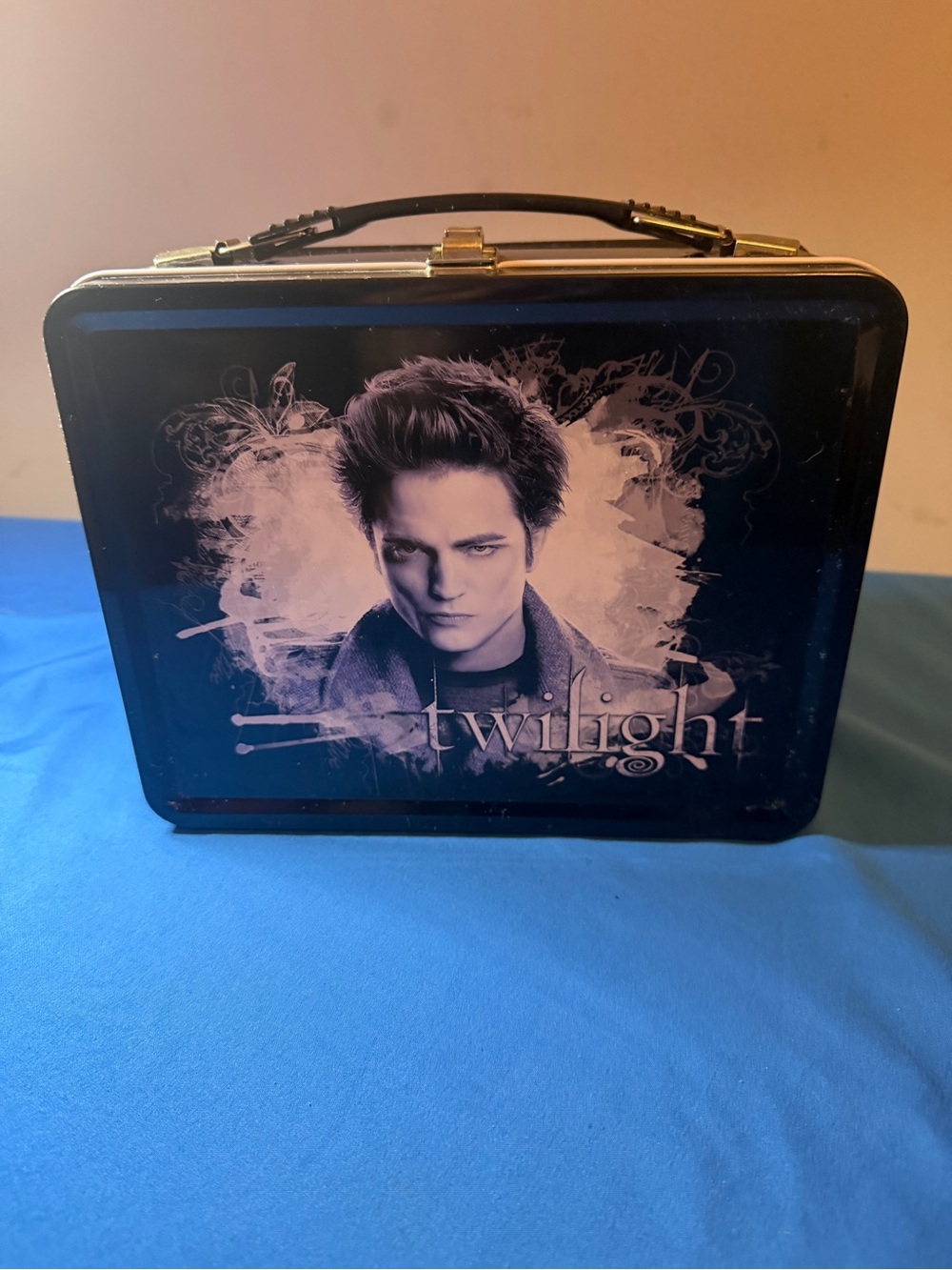 Twilight Themed Black Metal Lunchbox - Edward